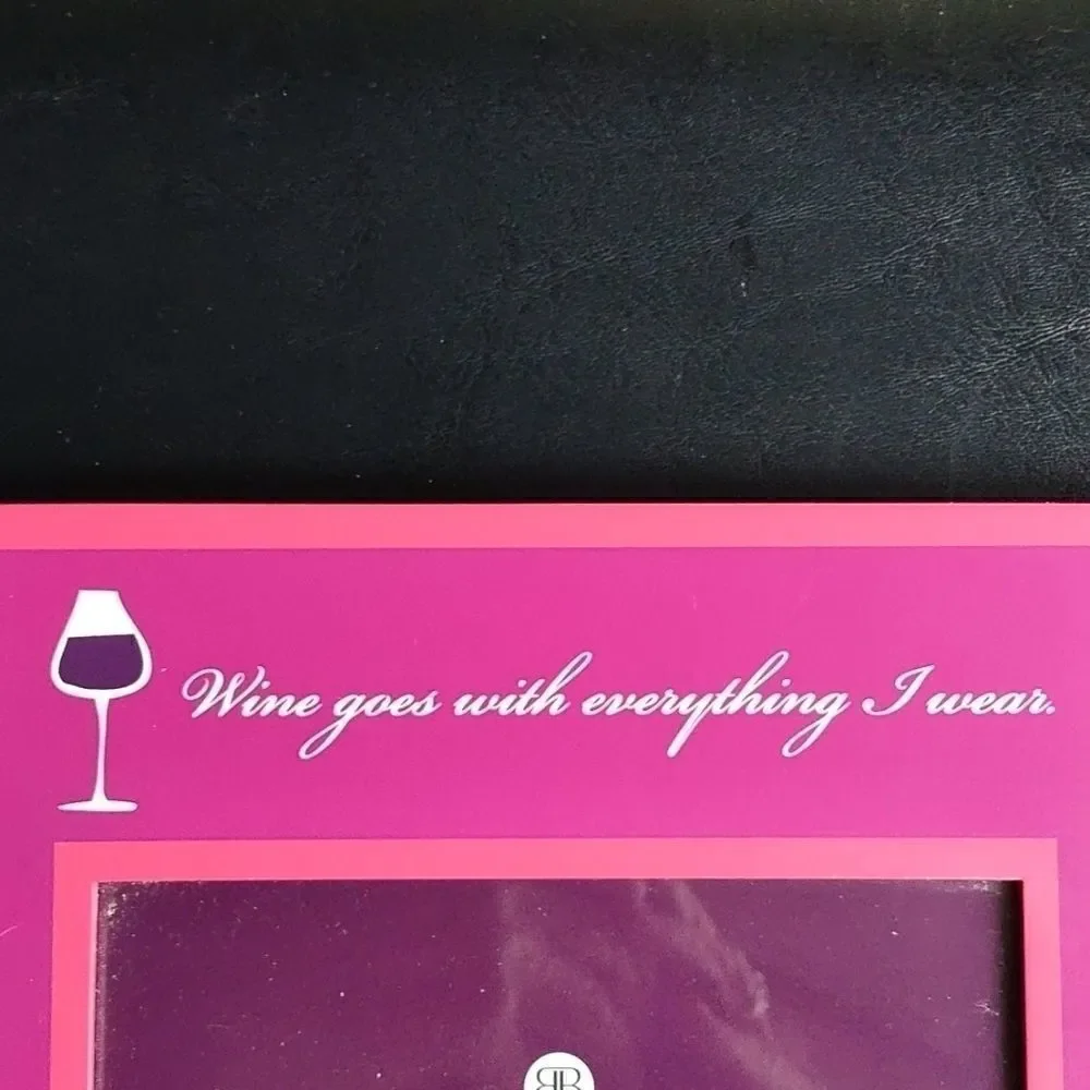 Burnes of Boston Pink 6x4 wooden picture frame